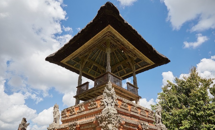 The Balinese Temple: Spiritual Architecture of the Sacred Space 8