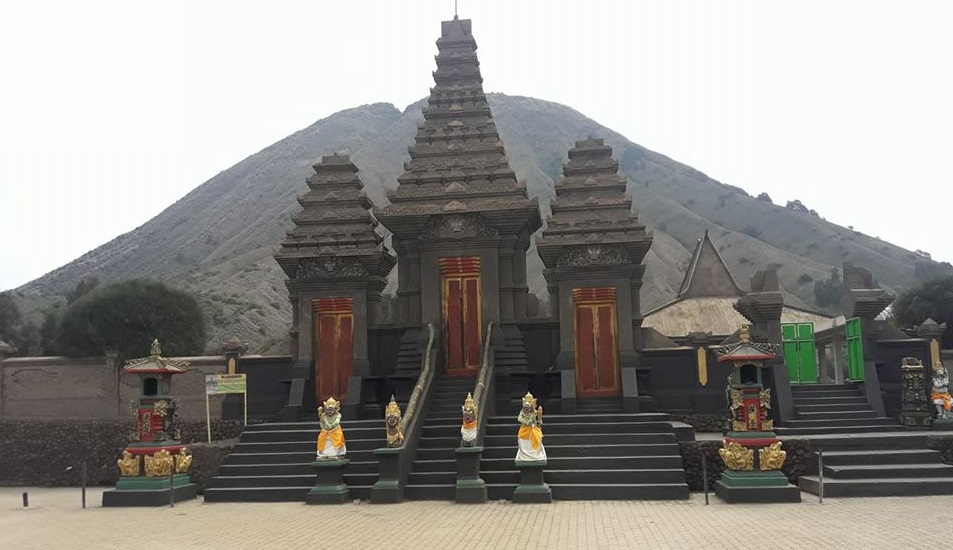 The 9 Sacred Mountains of Java 15